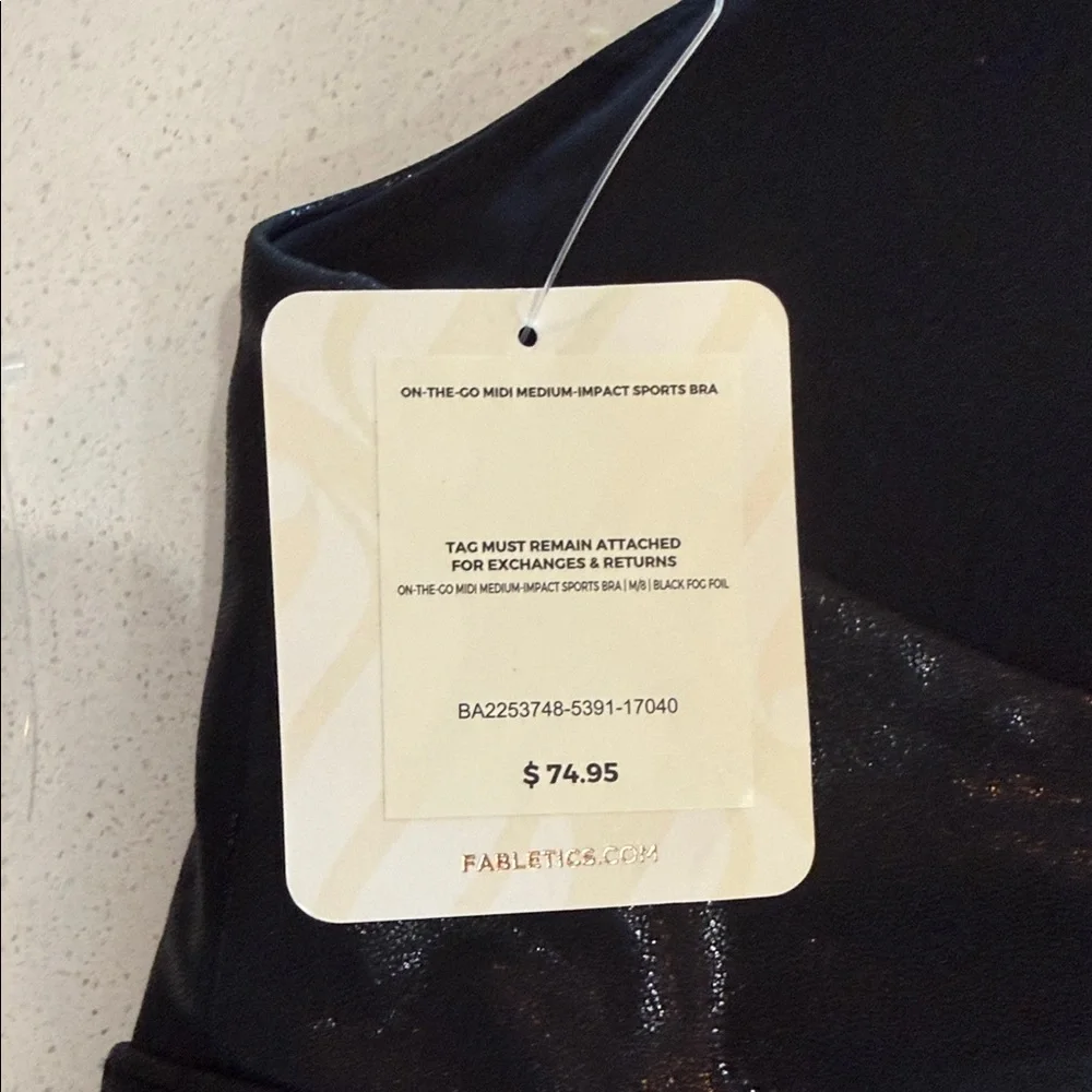 NWT Fabletics Black Women's Sports Bra Size Medium - Picture 3 of 11